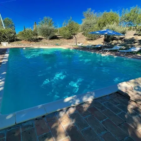 Todi Poolsidesleeps 10exclusive Poolwalk To Todi 5 Kmsrestaurant 05 Kms *