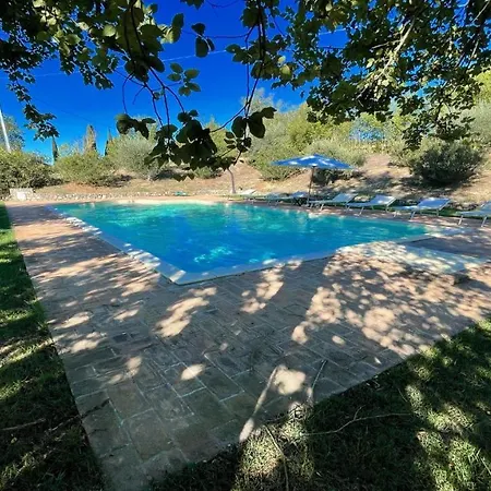 Todi Poolsidesleeps 10exclusive Poolwalk To Todi 5 Kmsrestaurant 05 Kms Villa *