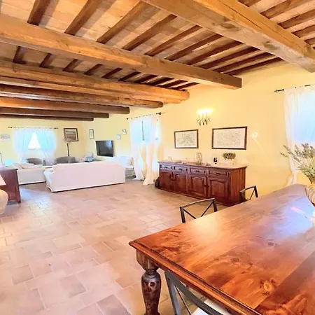 Todi Poolsidesleeps 10exclusive Poolwalk To Todi 5 Kmsrestaurant 05 Kms Villa *