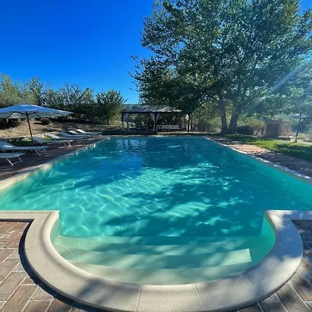 Todi Poolsidesleeps 10exclusive Poolwalk To Todi 5 Kmsrestaurant 05 Kms Villa *