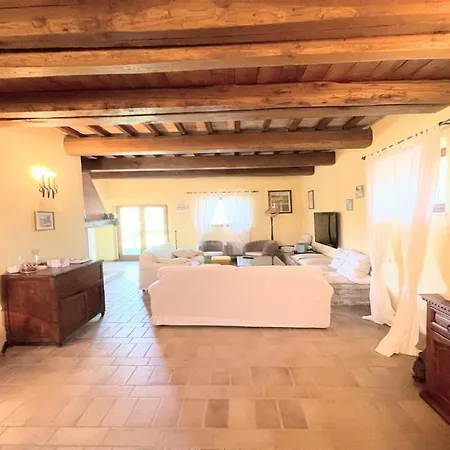 Villa Todi Poolsidesleeps 10exclusive Poolwalk To Todi 5 Kmsrestaurant 05 Kms