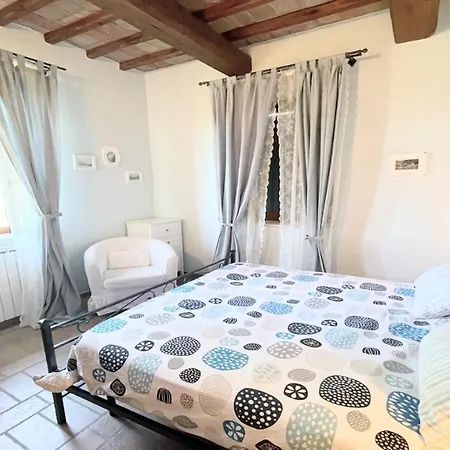Todi Poolsidesleeps 10exclusive Poolwalk To Todi 5 Kmsrestaurant 05 Kms Villa