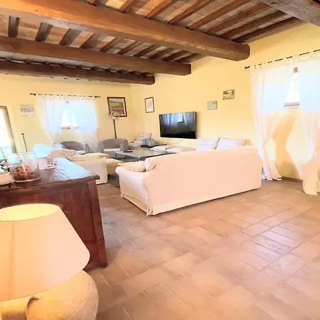 Todi Poolsidesleeps 10exclusive Poolwalk To Todi 5 Kmsrestaurant 05 Kms *