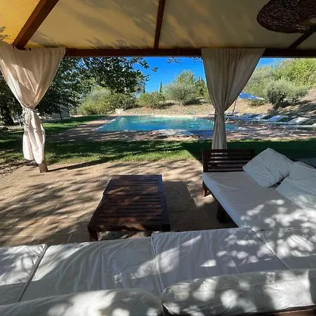Villa Todi Poolsidesleeps 10exclusive Poolwalk To Todi 5 Kmsrestaurant 05 Kms *