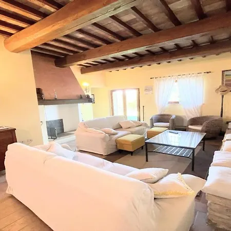 Todi Poolsidesleeps 10exclusive Poolwalk To Todi 5 Kmsrestaurant 05 Kms Villa *