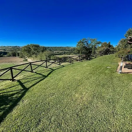 Todi Poolsidesleeps 10exclusive Poolwalk To Todi 5 Kmsrestaurant 05 Kms Villa *