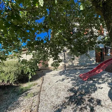 Villa Todi Poolsidesleeps 10exclusive Poolwalk To Todi 5 Kmsrestaurant 05 Kms *